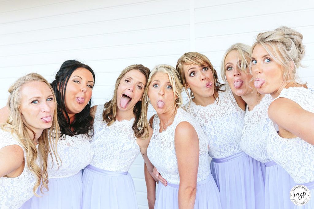 Funny bridesmaids pulling faces