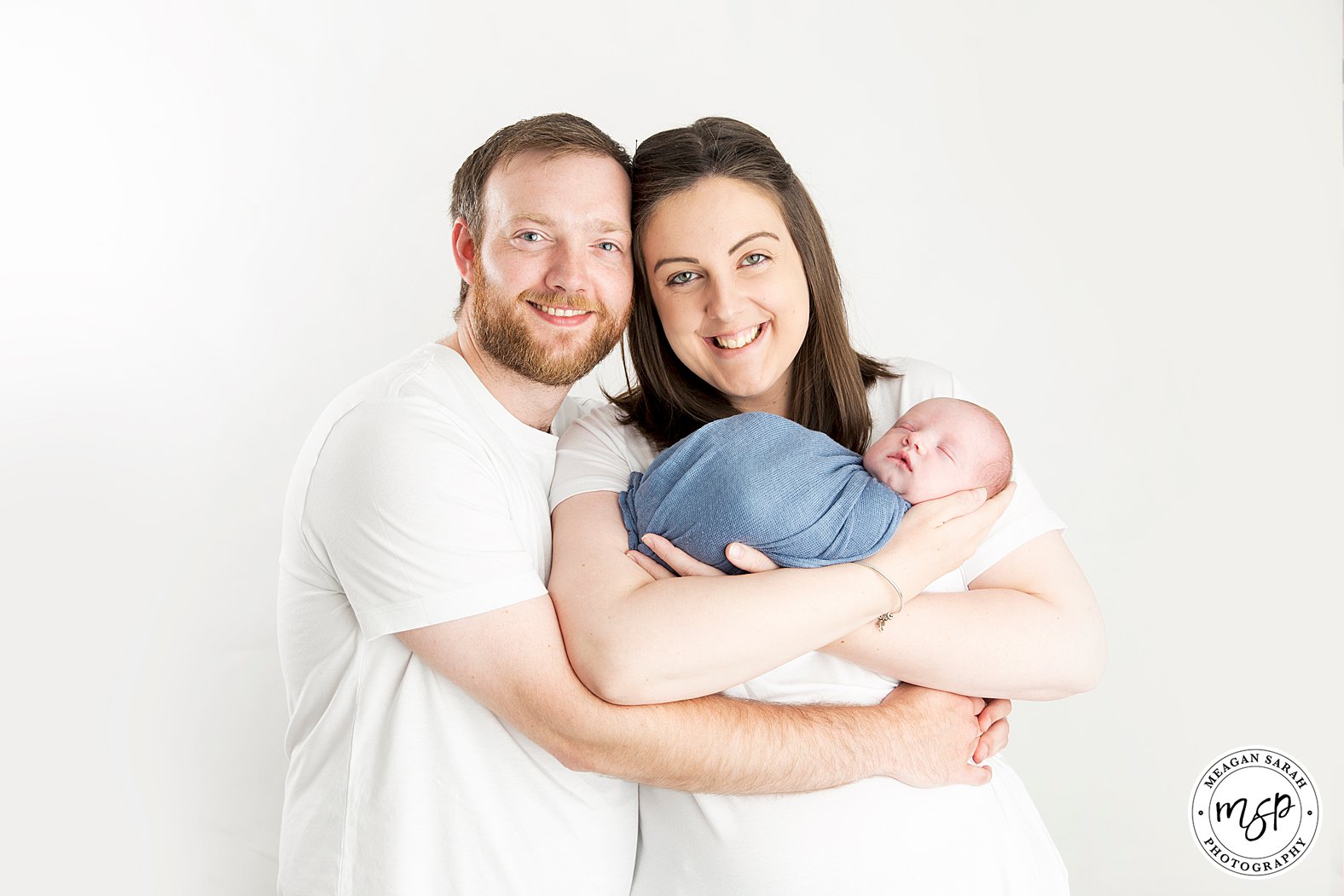 Newborn baby photos,Photos of newborn baby,Newborn Photography,Baby photography,Leeds Photographer,Leeds Newborn Photographer,Studio,Family,Professional photography,