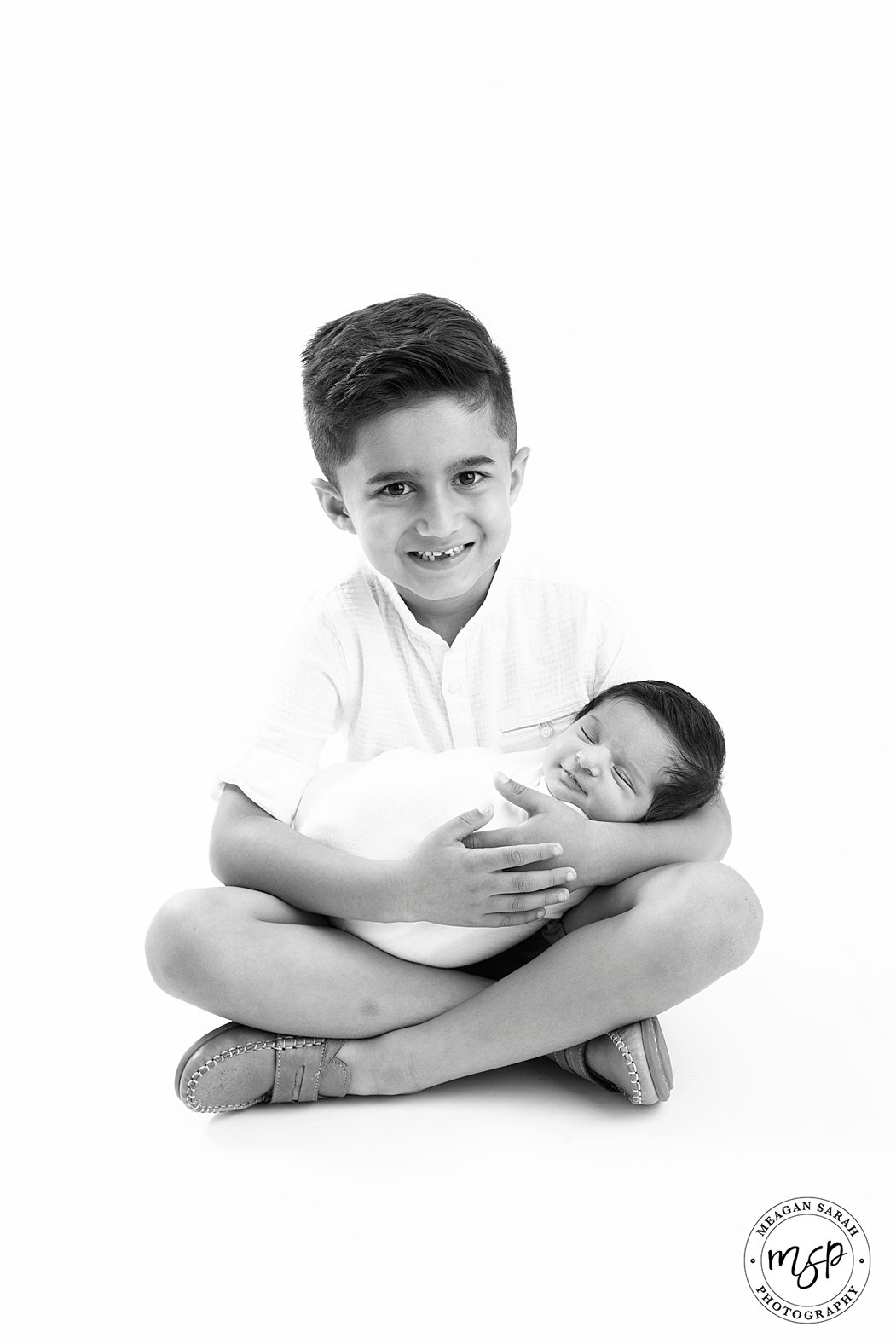 Newborn Photography,Baby Photography,Baby Girl,Leeds,Newborn Photographer Leeds,Leeds baby pictures,Black and White,