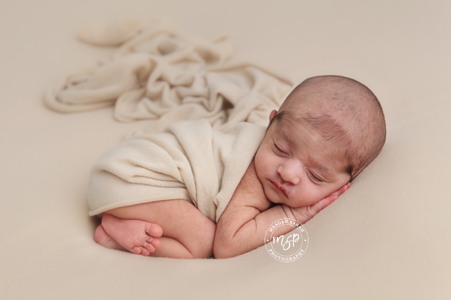 20181219_7130_Newborn_Maya-Nour_Meagan_Sarah_Photography_Leeds_WEB.jpg