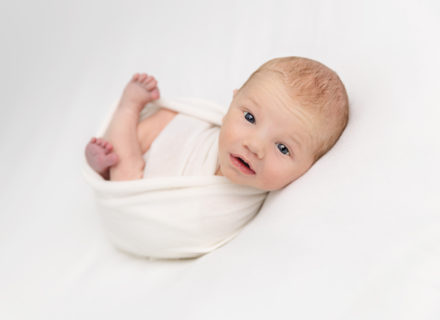Newborn baby photos, white background, preparing for labour, hospital bag list,