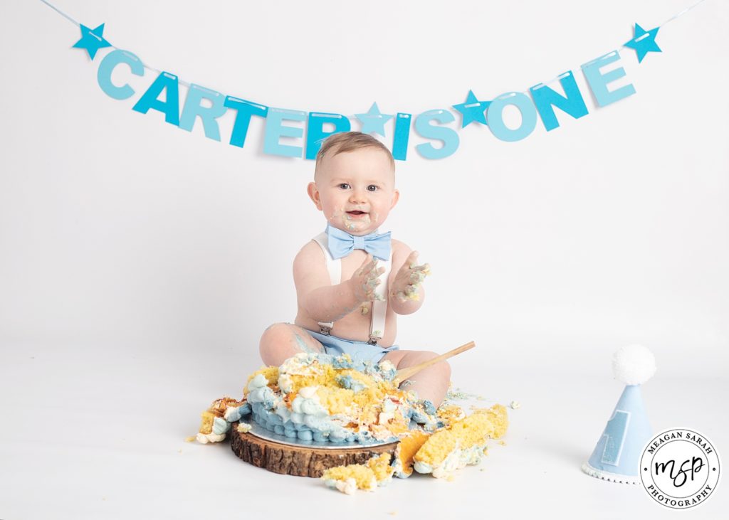 Baby first birthday cake smash photos in Leeds